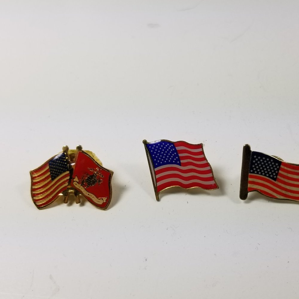 set of 4 flag pins and one star
